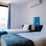 Spacious In Downtown *
