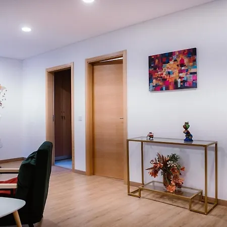 Apartment Spacious In Downtown Mondim de Basto