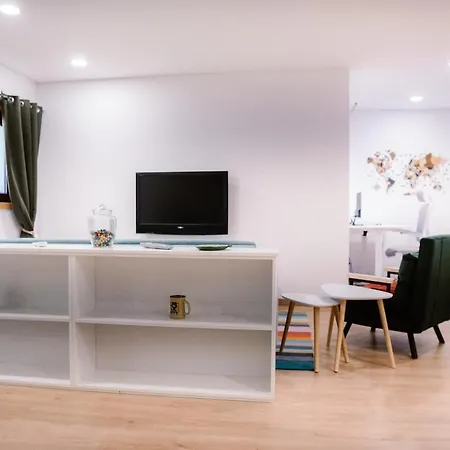 Spacious In Downtown شقة *